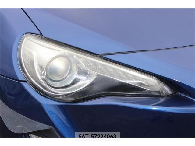 Toyota 86 2012-08 8244169-10