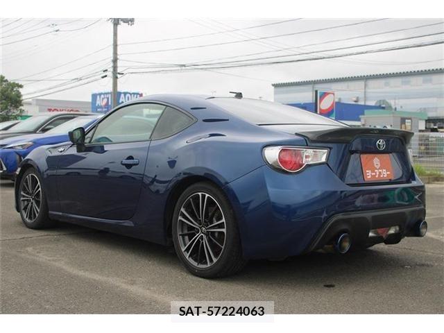 Toyota 86 2012-08 8244169-16