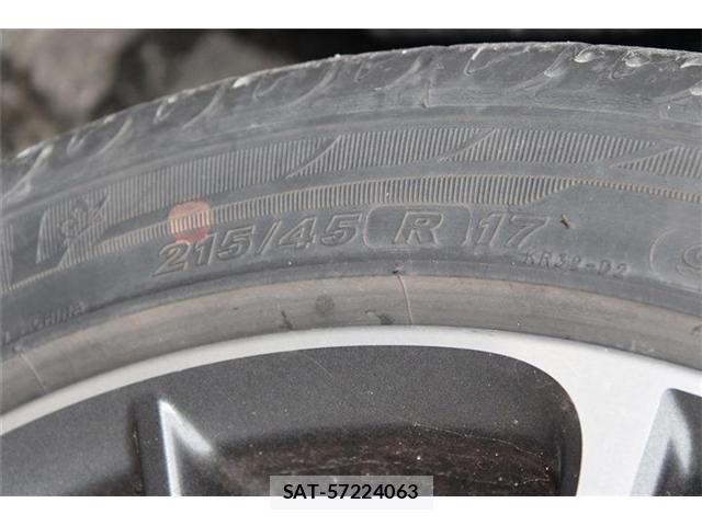Toyota 86 2012-08 8244169-23