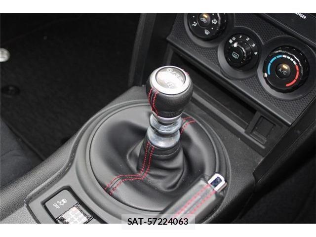 Toyota 86 2012-08 8244169-5