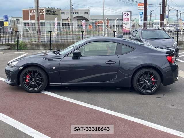 Toyota 86 2017-10 8311790-14