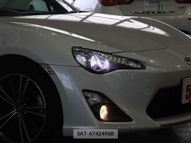 Toyota 86 2012-06 8311868-15
