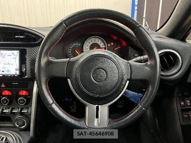 Toyota 86 2015-01 8311679-13