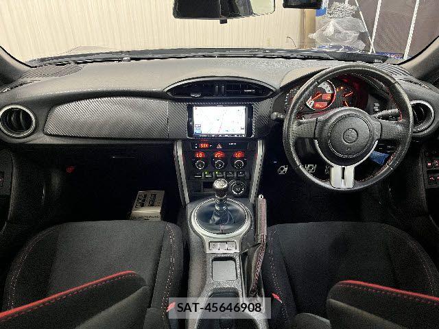 Toyota 86 2015-01 8311679-1