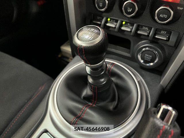 Toyota 86 2015-01 8311679-19