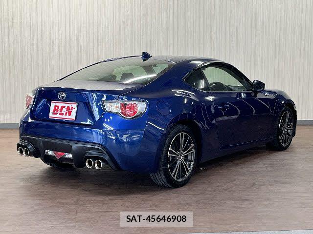 Toyota 86 2015-01 8311679-2