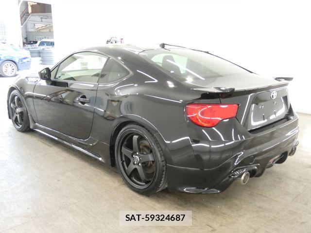 Toyota 86 2012-09 8334276-1