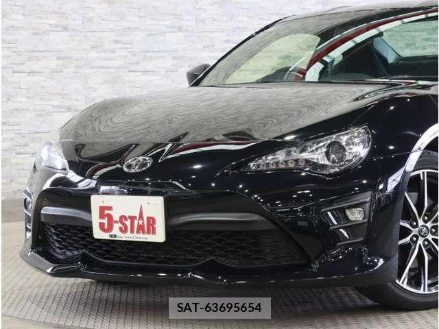 Toyota 86 2017-10 8334245-16