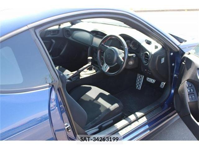 Toyota 86 2012-09 8334303-25