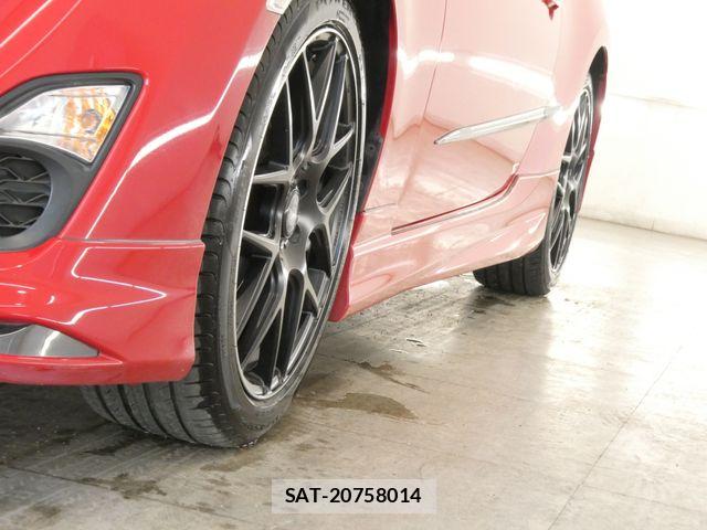 Toyota 86 2014-09 8334287-7