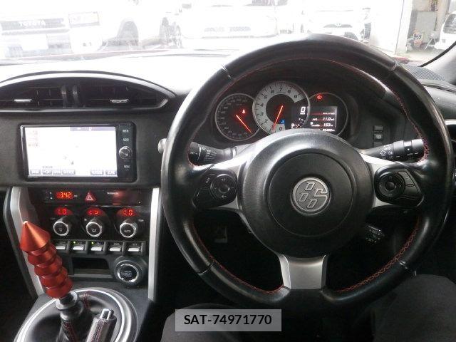 Toyota 86 2018-08 8334261-6