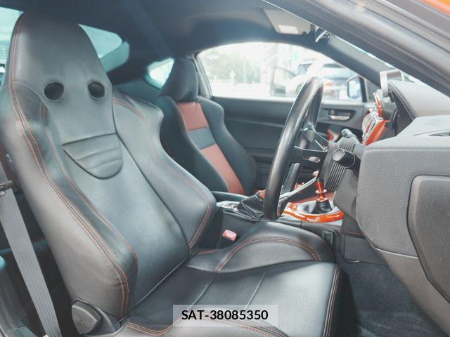 Toyota 86 2013-03 8334292-17