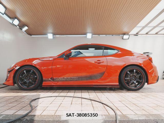 Toyota 86 2013-03 8334292-7