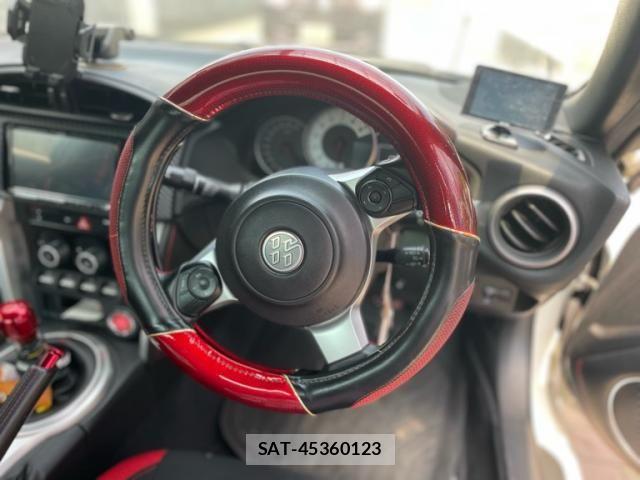 Toyota 86 2018-04 8334219-16
