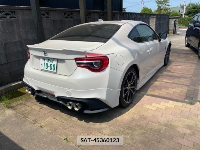 Toyota 86 2018-04 8334219-5