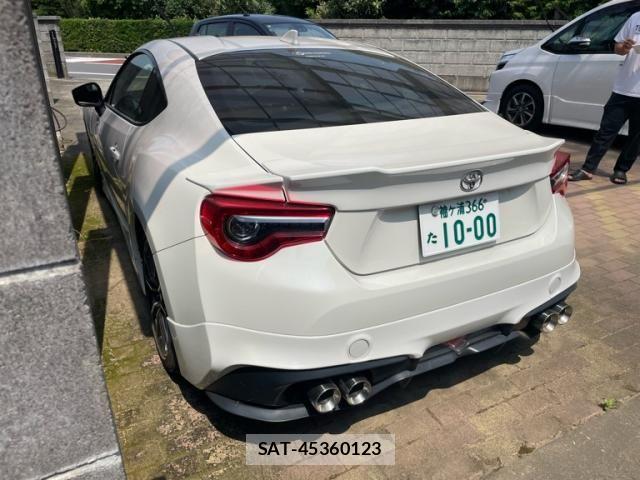 Toyota 86 2018-04 8334219-6