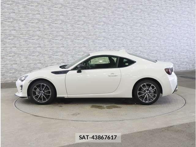 Toyota 86 2017-12 8334208-11