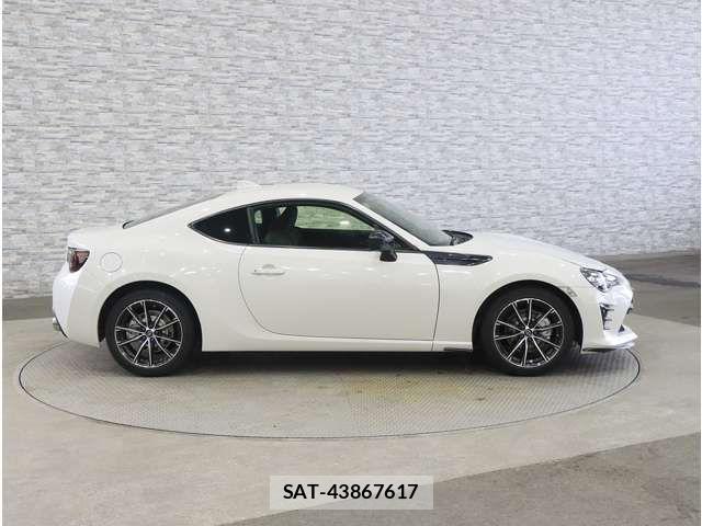 Toyota 86 2017-12 8334208-12