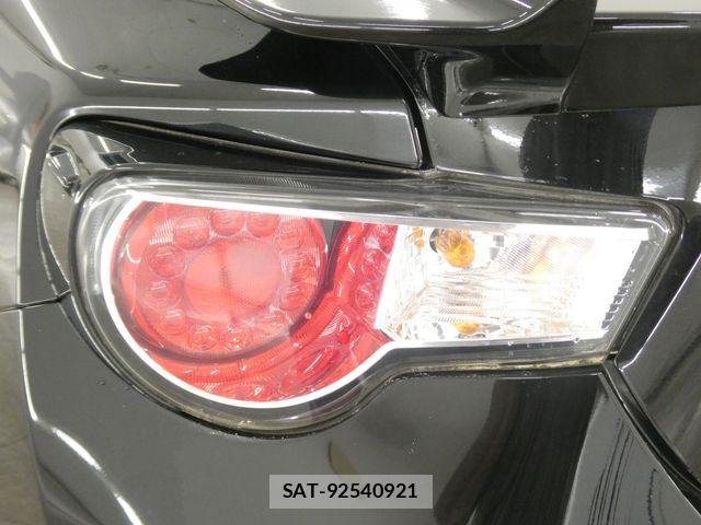 Toyota 86 2013-03 8334323-10