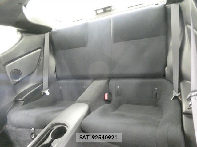 Toyota 86 2013-03 8334323-17
