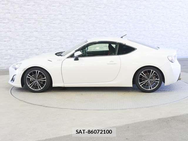 Toyota 86 2013-08 8334254-10