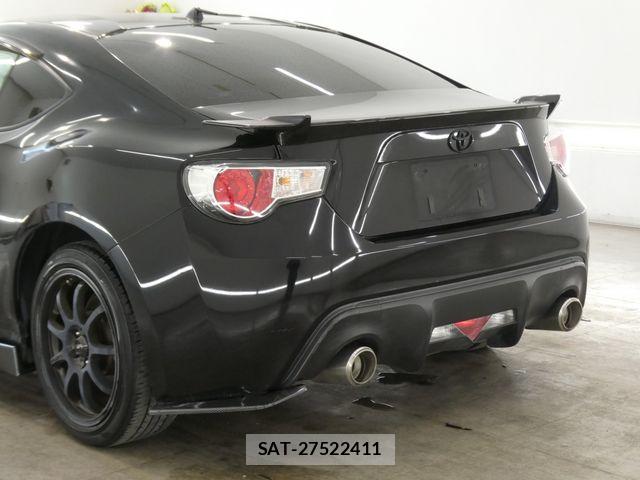 Toyota 86 2012-10 8353355-9
