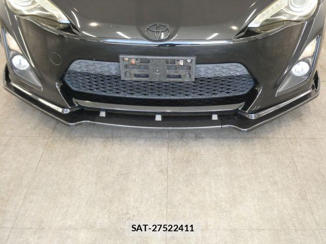 Toyota 86 2012-10 8353355-11