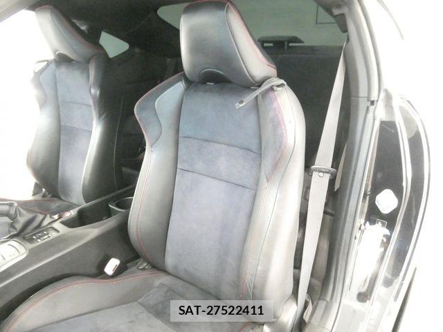 Toyota 86 2012-10 8353355-18