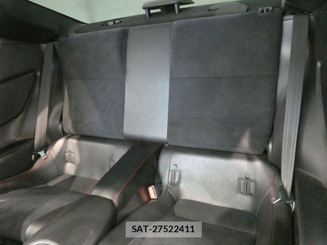 Toyota 86 2012-10 8353355-22
