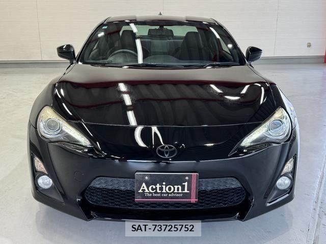 Toyota 86 2014-05 8353379-2