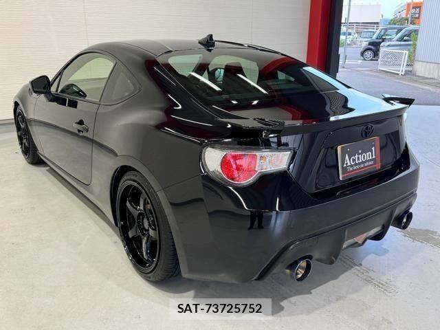 Toyota 86 2014-05 8353379-3
