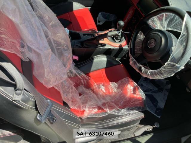 Toyota 86 2017-12 8353392-14