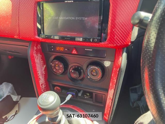 Toyota 86 2017-12 8353392-15