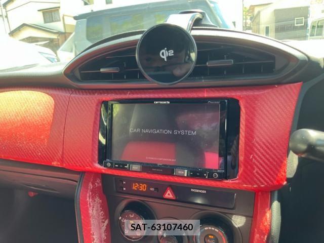 Toyota 86 2017-12 8353392-16