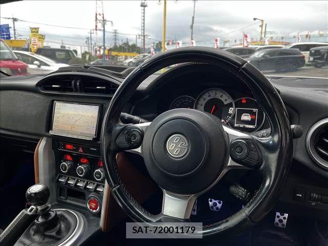 Toyota 86 2017-08 8353308-9