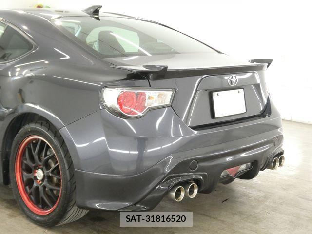 Toyota 86 2013-07 8353372-9