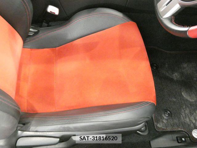 Toyota 86 2013-07 8353372-12