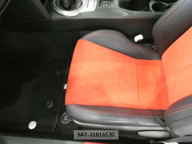 Toyota 86 2013-07 8353372-15