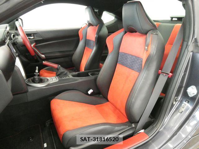 Toyota 86 2013-07 8353372-16