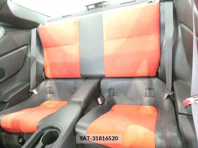 Toyota 86 2013-07 8353372-17
