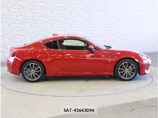 Toyota 86 2016-09 8364458-13