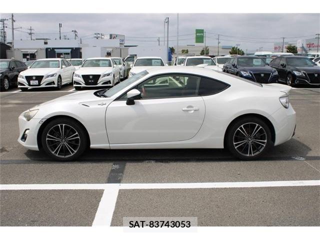 Toyota 86 2013-06 8364463-10