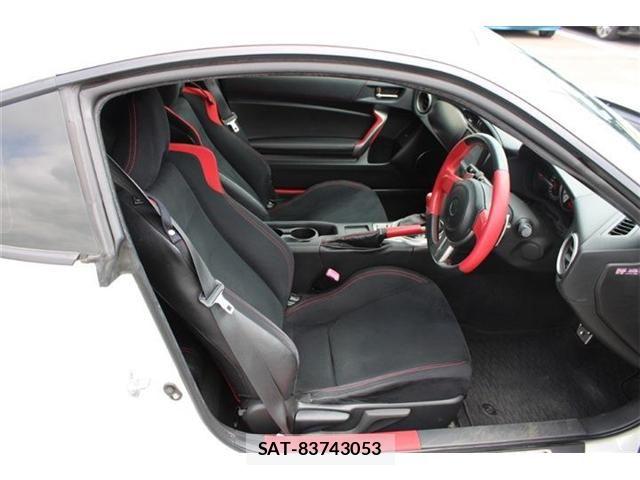 Toyota 86 2013-06 8364463-21