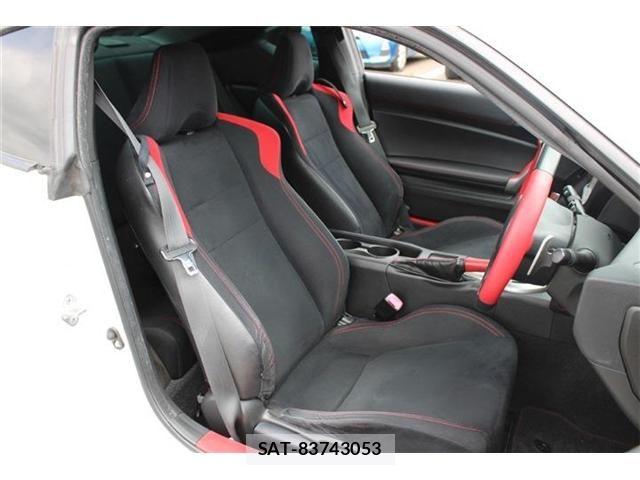 Toyota 86 2013-06 8364463-23