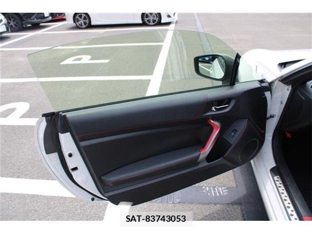 Toyota 86 2013-06 8364463-25