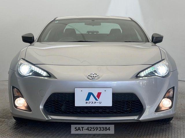Toyota 86 2012-04 8364461-14