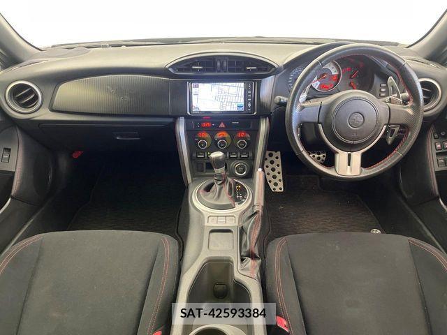 Toyota 86 2012-04 8364461-1