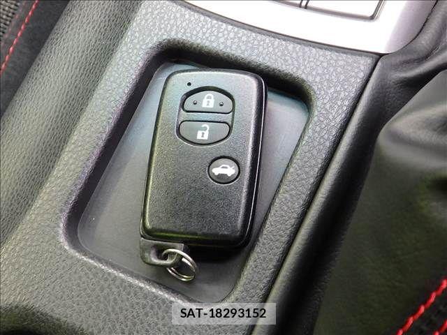 Toyota 86 2012-08 8364462-10