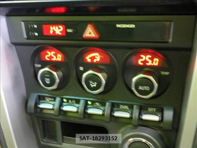 Toyota 86 2012-08 8364462-6