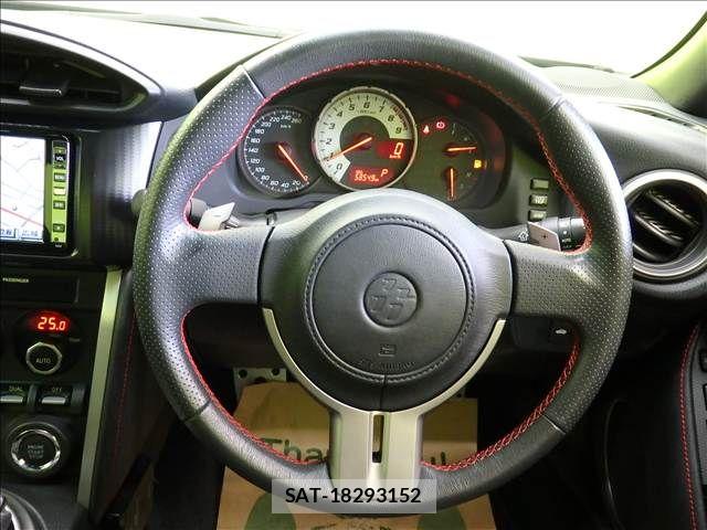 Toyota 86 2012-08 8364462-8